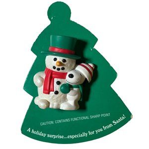 Hallmark Snoopy Holiday 2-D Pin With Pop-Up Woodstock Pull string